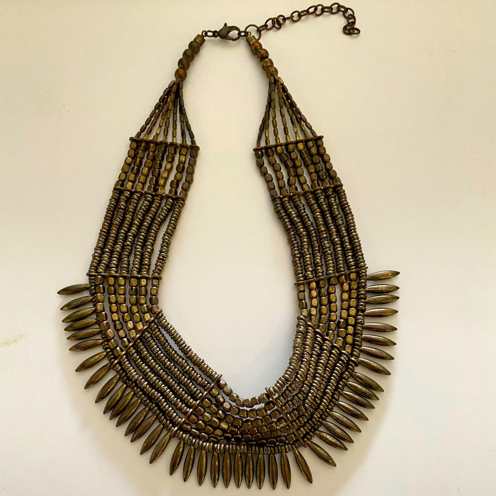 Gold chunky necklace